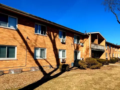 721 Elmhurst Rd #G, Des Plaines, IL 60016