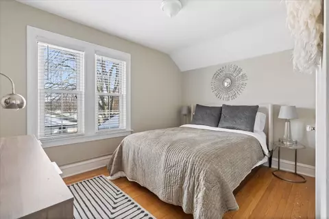 Bedroom - 330 E Saint Charles Rd, Elmhurst, IL 60126 photo 3 of 3