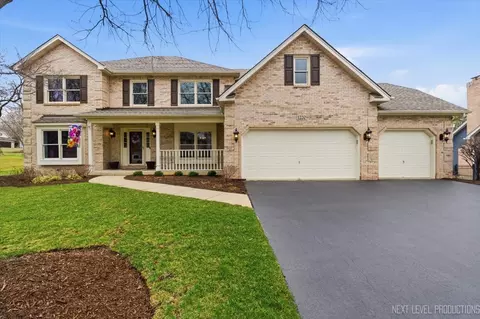 1220 Davey Dr, Batavia, IL 60510