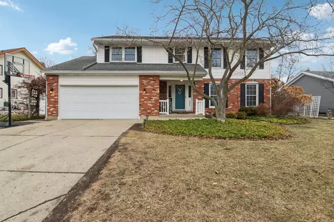 693 Exmoor Ter, Crystal Lake, IL 60014