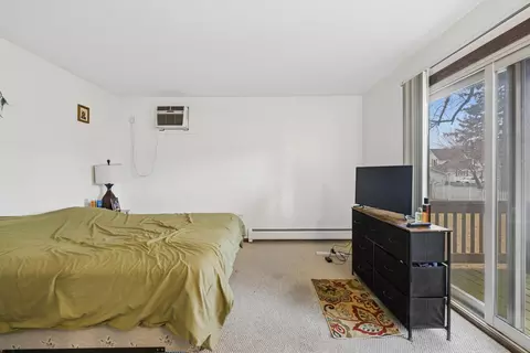 Bedroom - 108 La Fox Dr, Algonquin, IL 60102 photo 3 of 3