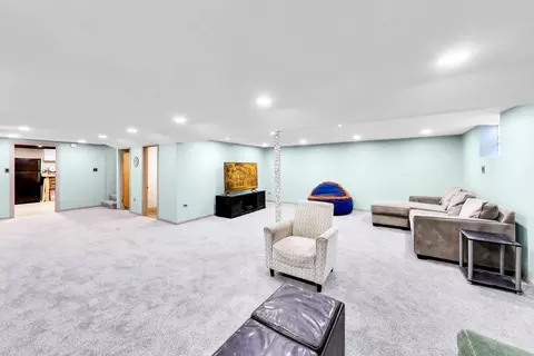 Living - 2109 Dobson St, Evanston, IL 60202 photo 4 of 4