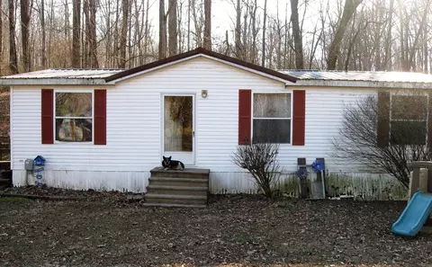 339 Bassett Blvd, Elizabethtown, IL 62931