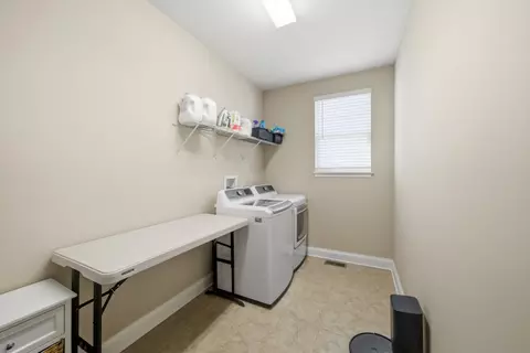 Other - 76 Somerset Cir, Wheaton, IL 60189 photo 3 of 6