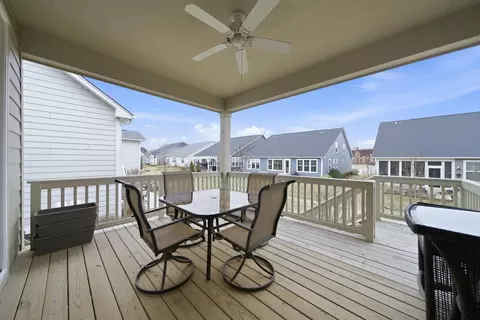 Exterior - 76 Somerset Cir, Wheaton, IL 60189 photo 2 of 9