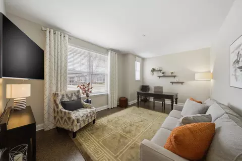 Living - 76 Somerset Cir, Wheaton, IL 60189 photo 5 of 5