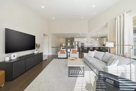 Living - 76 Somerset Cir, Wheaton, IL 60189 photo 2 of 5