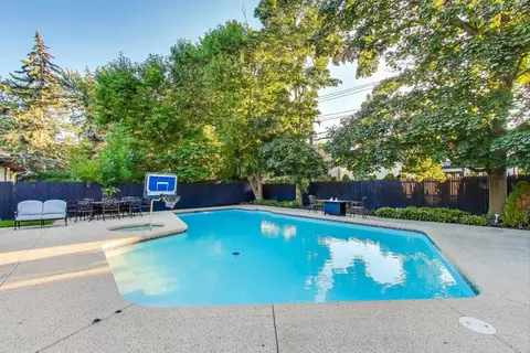 Exterior - Undisclosed, River Forest, IL 60305 photo 8 of 10