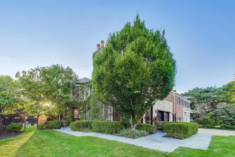 Undisclosed, River Forest, IL 60305