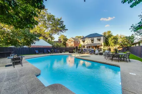 Exterior - Undisclosed, River Forest, IL 60305 photo 7 of 10