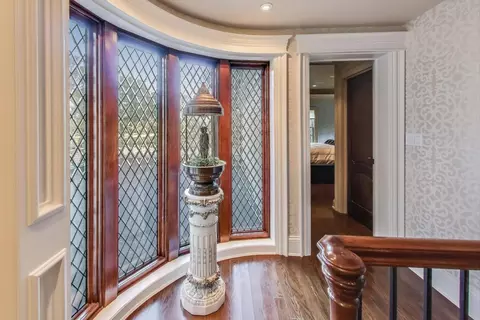 Entry Way - Undisclosed, River Forest, IL 60305 photo 4 of 4