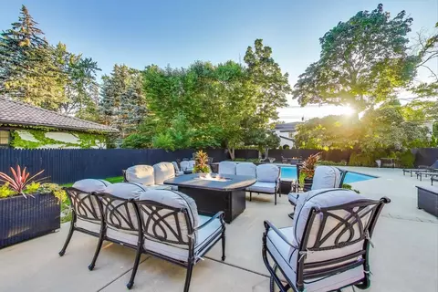 Exterior - Undisclosed, River Forest, IL 60305 photo 5 of 10