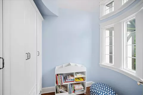 Other - 556 Willow Rd, Winnetka, IL 60093 photo 4 of 10