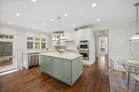 Kitchen - 556 Willow Rd, Winnetka, IL 60093 photo 4 of 6