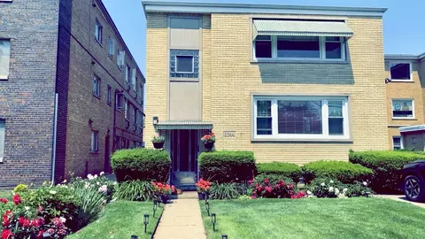 8644 Niles Center Rd, Skokie, IL 60077