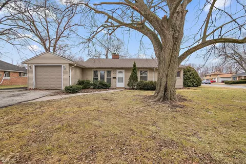 310 Nassau St, Park Forest, IL 60466