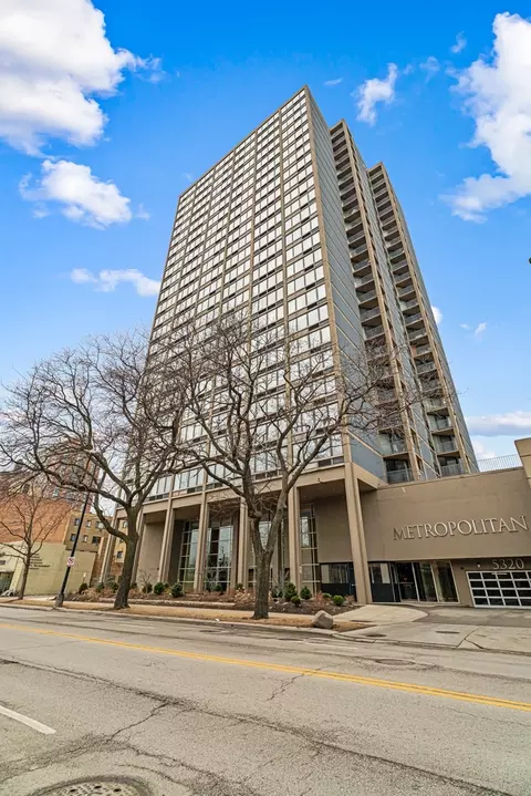 5320 N Sheridan Rd #2410, Chicago, IL 60640