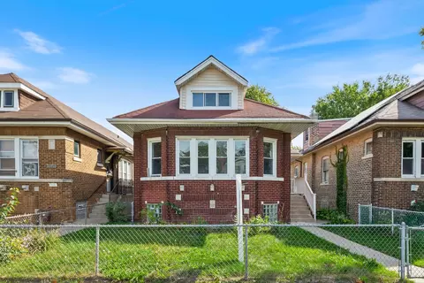 8429 S Dante Ave, Chicago, IL 60619