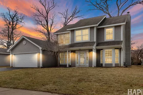4120 Newport Dr, Island Lake, IL 60042