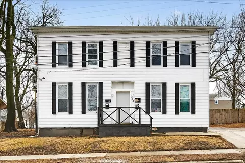 314 W Wood St, Bloomington, IL 61701