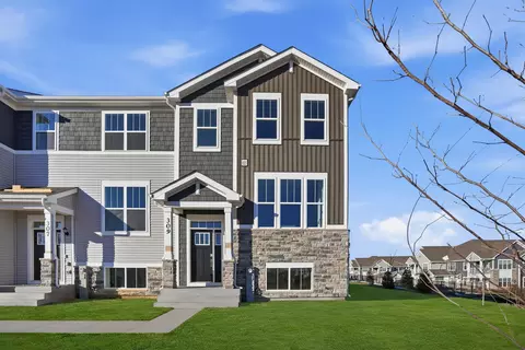 311 Settlers Pl, West Dundee, IL 60118