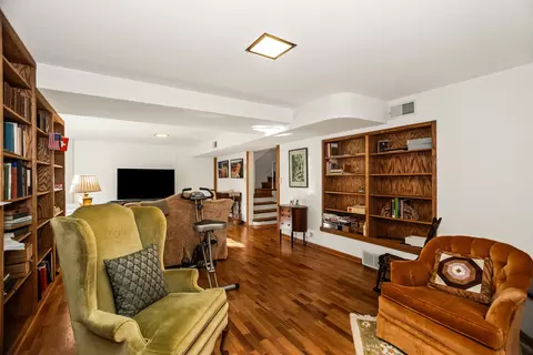 Other - 324 Davis St, Evanston, IL 60201 photo 6 of 7