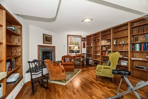 Other - 324 Davis St, Evanston, IL 60201 photo 5 of 7