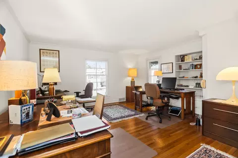 Other - 324 Davis St, Evanston, IL 60201 photo 2 of 7