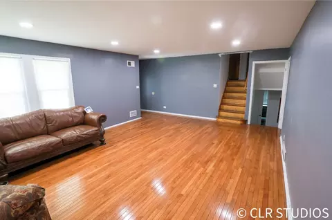 Living - 17405 Longfellow Ave, Hazel Crest, IL 60429 photo 3 of 5