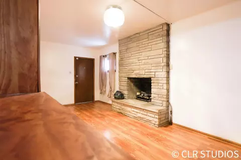 Living - 17405 Longfellow Ave, Hazel Crest, IL 60429 photo 5 of 5