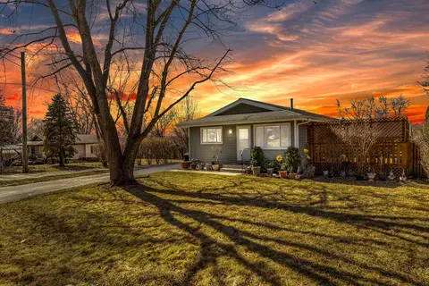 1501 Washington St, Lake In The Hills, IL 60156