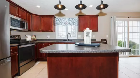 Kitchen - 1170 Lynx Ln, Normal, IL 61761 photo 2 of 5