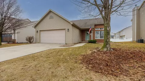 1170 Lynx Ln, Normal, IL 61761