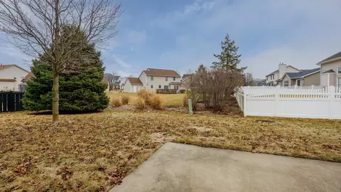 Exterior - 1170 Lynx Ln, Normal, IL 61761 photo 4 of 5