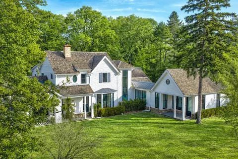 800 Glenview Rd, Glenview, IL 60025