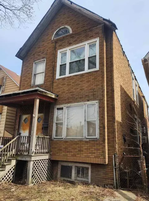 3009 N Whipple St, Chicago, IL 60618