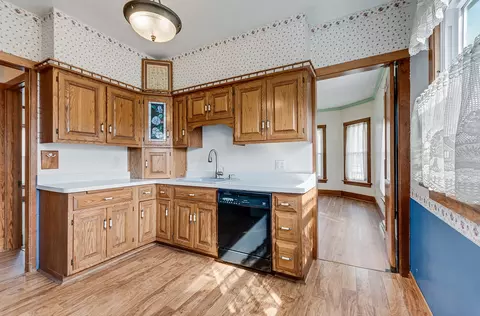 Kitchen - 24029 W Ottawa St, Plainfield, IL 60544 photo 2 of 2