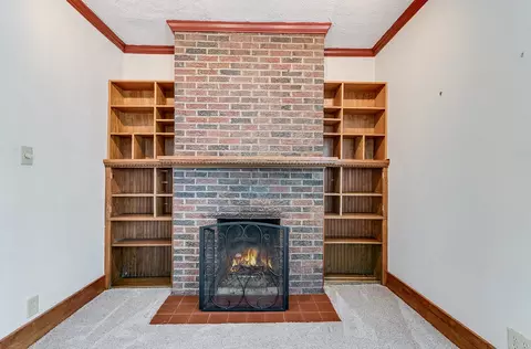 Living - 24029 W Ottawa St, Plainfield, IL 60544 photo 3 of 3