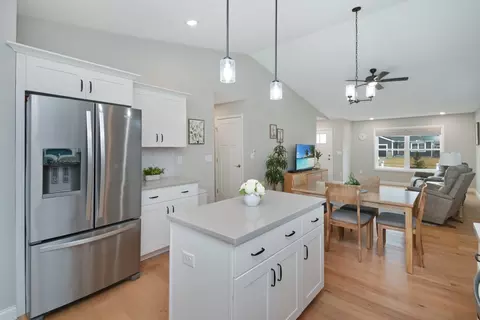 Kitchen - 3 Fedor Cir, Bloomington, IL 61705 photo 11 of 11
