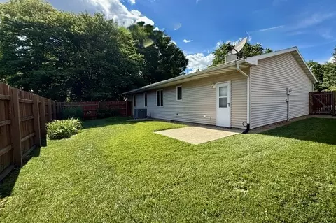 2707 Worcester Dr, Champaign, IL 61821 photo 18