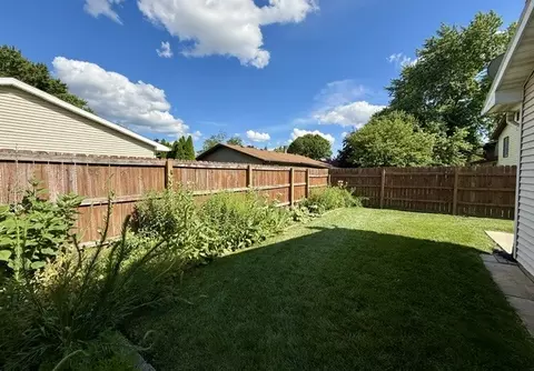 2707 Worcester Dr, Champaign, IL 61821 photo 12