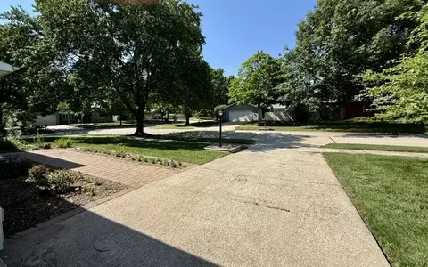 2707 Worcester Dr, Champaign, IL 61821 photo 24