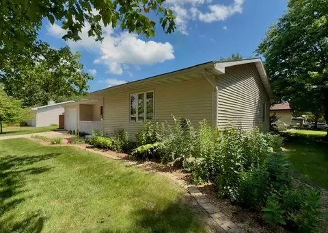 2707 Worcester Dr, Champaign, IL 61821 photo 4