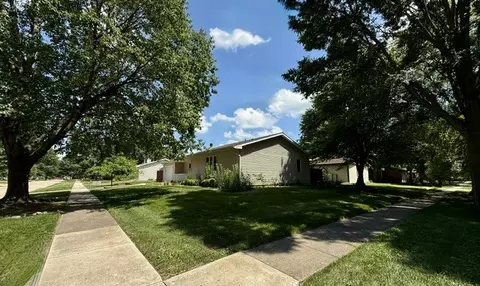 2707 Worcester Dr, Champaign, IL 61821 photo 7