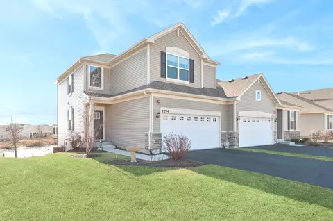 1274 Hawk Hollow Dr, Yorkville, IL 60560