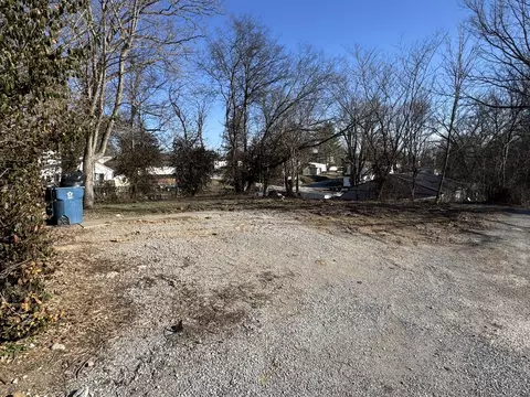 300 12 Broad St, Jonesboro, IL 62952
