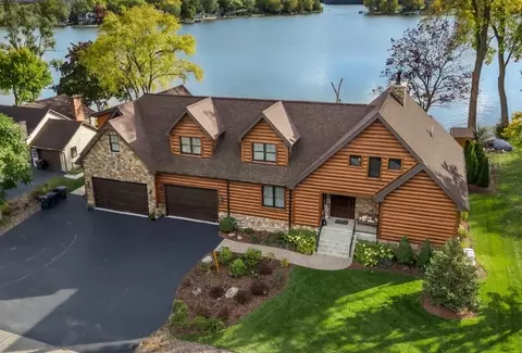 21605 117th St, Bristol, WI 53104