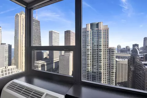 30 E Huron St #5201, Chicago, IL 60611 photo 15