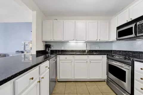 30 E Huron St #5201, Chicago, IL 60611 photo 4
