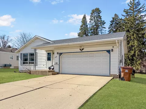 Exterior - 1506 S Walnut Ave, Freeport, IL 61032 photo 2 of 2